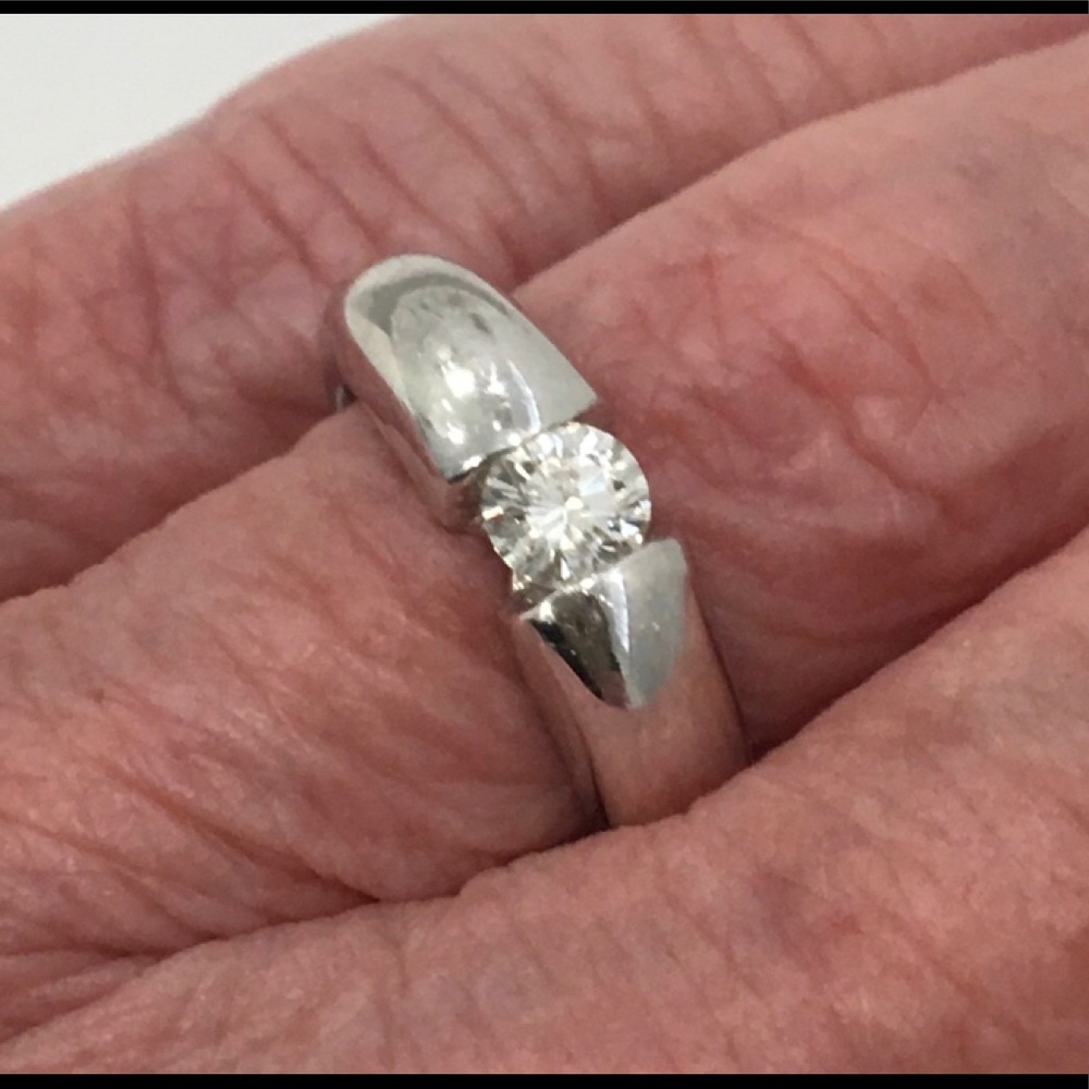 14K White Gold and Diamond Ring